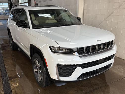 Bright White Clearcoat 2026 Jeep Grand Cherokee L Limited