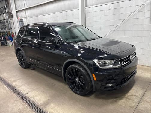2021 Volkswagen Tiguan 2.0T SE R-Line Black