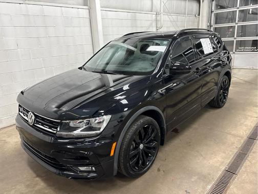 2021 Volkswagen Tiguan 2.0T SE R-Line Black