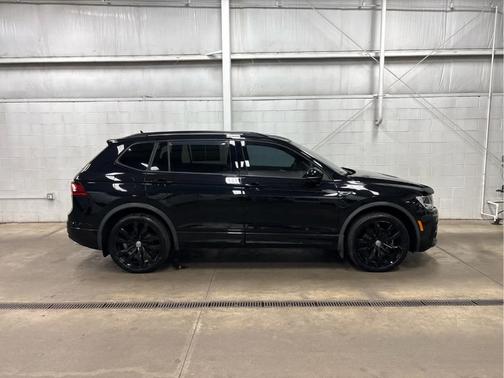 2021 Volkswagen Tiguan 2.0T SE R-Line Black