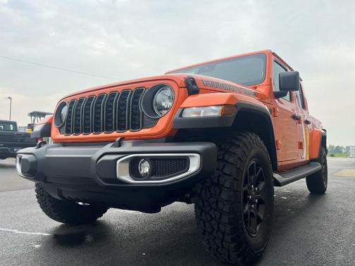 2025 Jeep Gladiator Sport