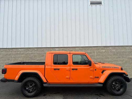 2025 Jeep Gladiator Sport