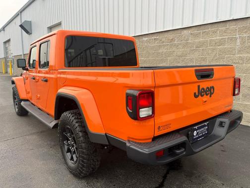 2025 Jeep Gladiator Sport