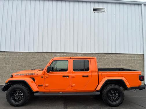 2025 Jeep Gladiator Sport