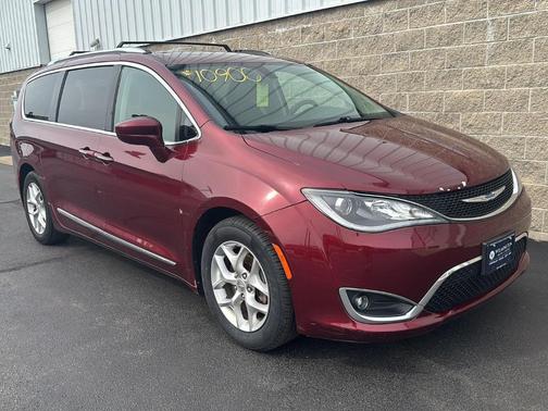 Velvet Red 2018 Chrysler Pacifica Touring-L Plus