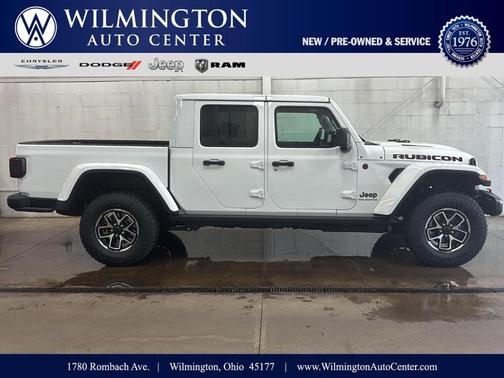 Bright White Clearcoat 2026 Jeep Gladiator Rubicon