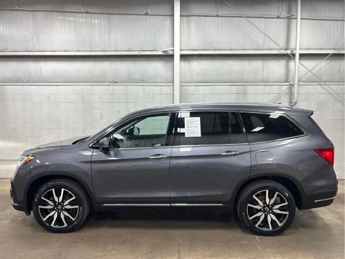 2022 Honda Pilot Touring 7-Passenger