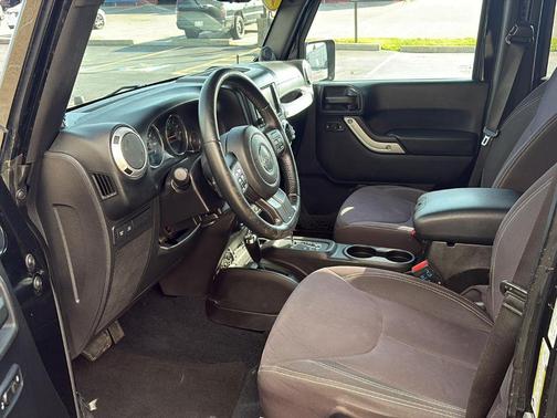 2013 Jeep Wrangler Unlimited Rubicon