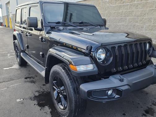 2020 Jeep Wrangler Unlimited Sahara Altitude