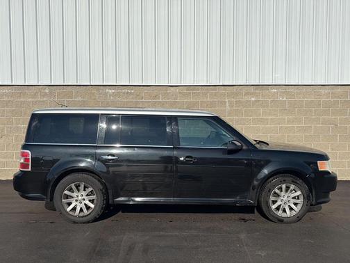 Tuxedo Black Metallic 2011 Ford Flex SEL