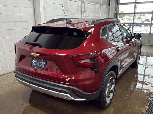 Crimson Metallic 2025 Chevrolet Trax LT