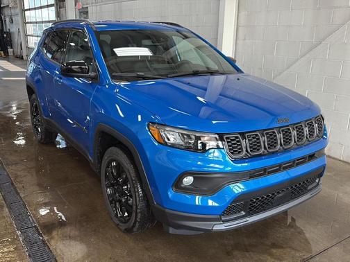 Hydro Blue Pearlcoat 2026 Jeep Compass Latitude