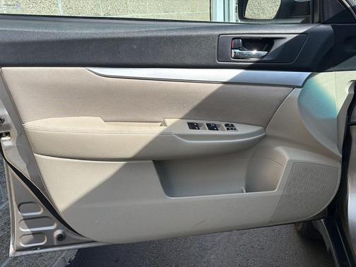Tungsten Metallic 2014 Subaru Outback 2.5i Premium