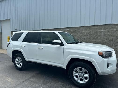 2024 Toyota 4Runner SR5