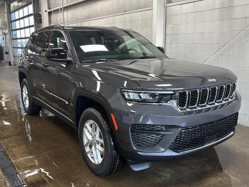 Metallic 2026 Jeep Grand Cherokee Laredo X