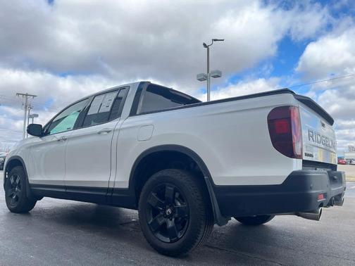 2024 Honda Ridgeline Black Edition