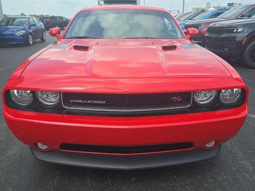 2014 Dodge Challenger R/T Plus