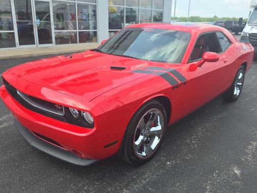 2014 Dodge Challenger R/T Plus