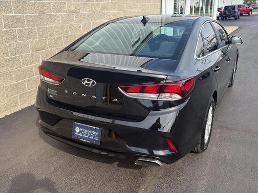 Phantom Black 2019 Hyundai SONATA SE