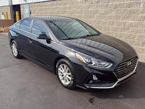 Phantom Black 2019 Hyundai SONATA SE