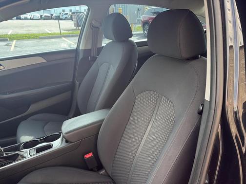 Phantom Black 2019 Hyundai SONATA SE