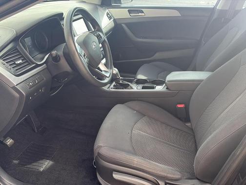 Phantom Black 2019 Hyundai SONATA SE