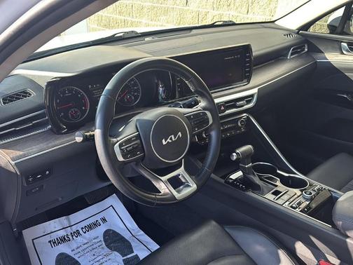 Glacial White Pearl 2023 Kia K5 EX