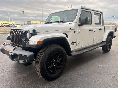 2022 Jeep Gladiator Sport