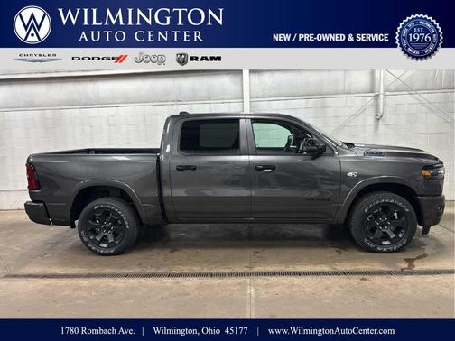 Granite Crystal Clearcoat Metallic 2026 RAM 1500 Big Horn