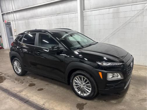 2021 Hyundai KONA SEL Plus