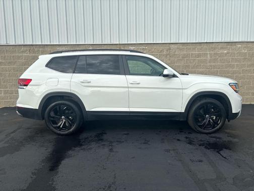 2023 Volkswagen Atlas 2.0T SE
