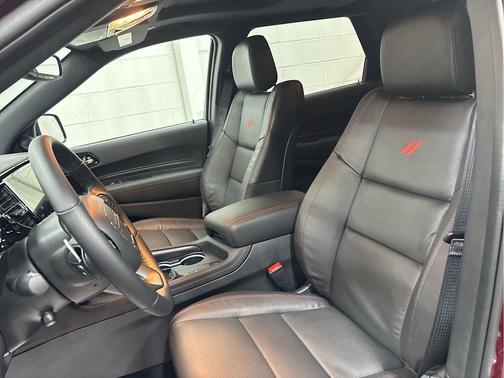 Octane Red Pearlcoat 2026 Dodge Durango GT Plus HEMI V8