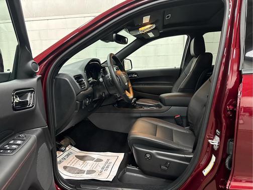 Octane Red Pearlcoat 2026 Dodge Durango GT Plus HEMI V8