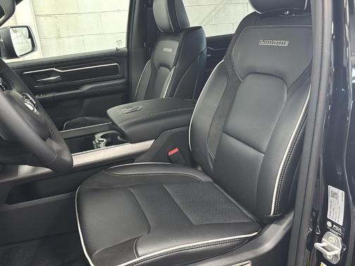 Diamond Black 2026 RAM 1500 Laramie