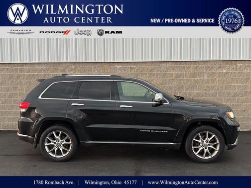 Brilliant Black Crystal Pearlcoat 2016 Jeep Grand Cherokee Summit