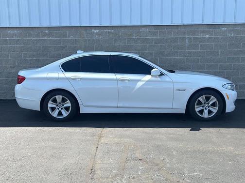Alpine White 2013 BMW 528 i xDrive