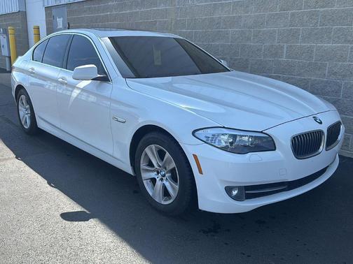 Alpine White 2013 BMW 528 i xDrive