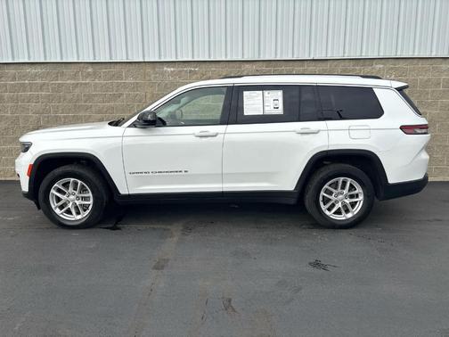 2022 Jeep Grand Cherokee L Laredo
