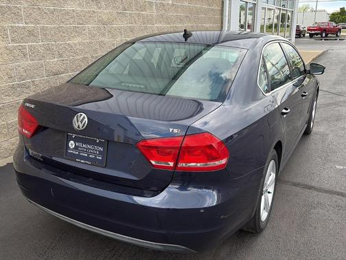 Night Blue Metallic 2014 Volkswagen Passat Auto Wolfsburg Ed
