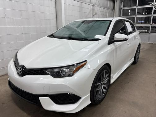2017 Toyota Corolla iM Base