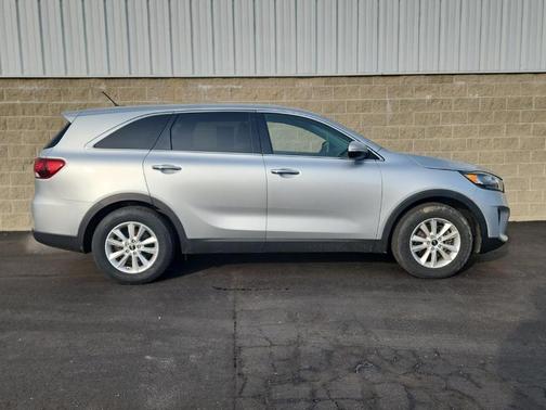 2019 Kia Sorento LX V6