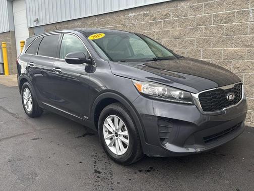 Platinum Graphite 2019 Kia Sorento LX