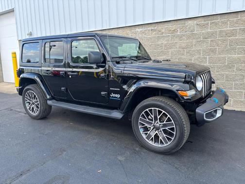 2023 Jeep Wrangler 4xe Sahara