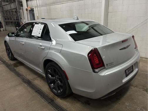 2023 Chrysler 300 S