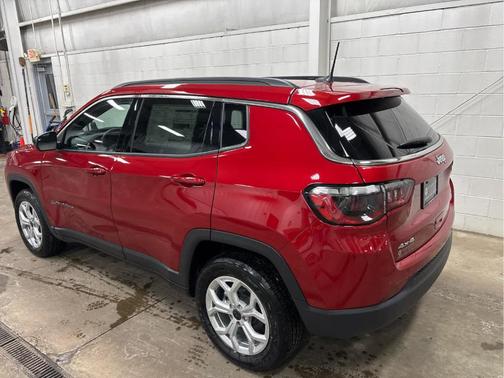 2025 Jeep Compass Latitude
