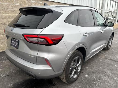 2023 Ford Escape ST-Line Select