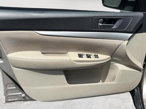 Tungsten Metallic 2014 Subaru Outback 2.5i Premium