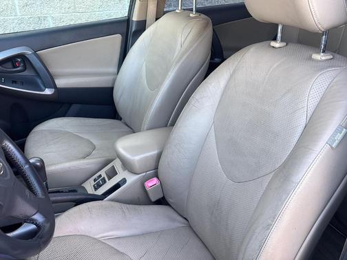 2010 Toyota RAV4 Limited