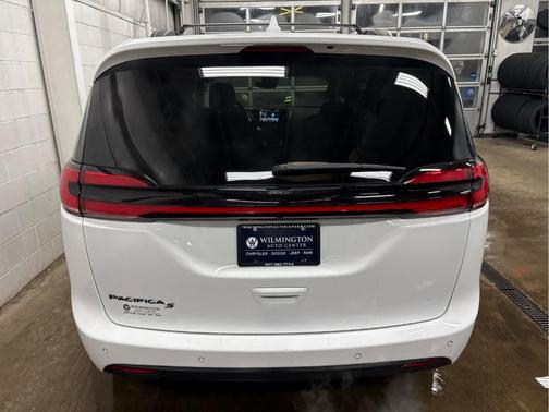 2021 Chrysler Pacifica Touring