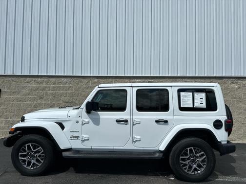 2024 Jeep Wrangler Sahara